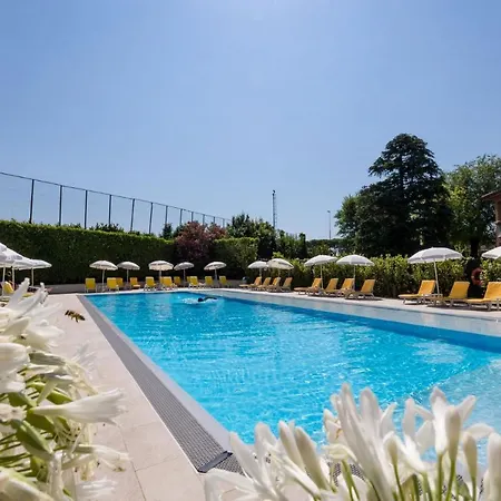 Otel Du Parc 4*