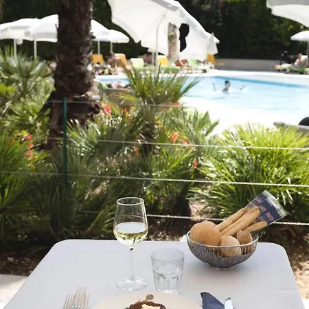 Du Parc Otel 4*